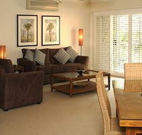 Macquarie Lodge Luxury Apartments - Accommodation Mermaid Beach