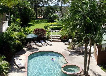 Macquarie Lodge Luxury Apartments - Accommodation Mermaid Beach 3