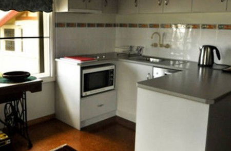 Newcomen Bed And Breakfast - Accommodation Mermaid Beach 4