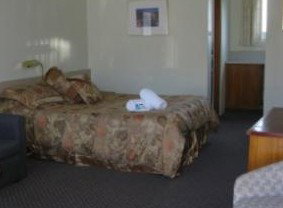 Festival Motor Inn - Accommodation Mermaid Beach 5