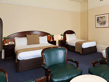 Hadleys Hotel - Accommodation Mermaid Beach 3