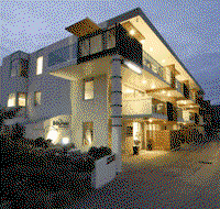 The Dolphin Apartments - Accommodation Mermaid Beach