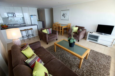 84 The Spit - Accommodation Mermaid Beach 5