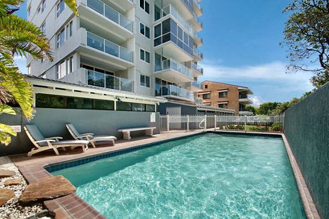 84 The Spit - Accommodation Mermaid Beach 8