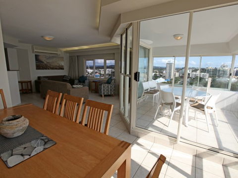 84 The Spit - Accommodation Mermaid Beach 9