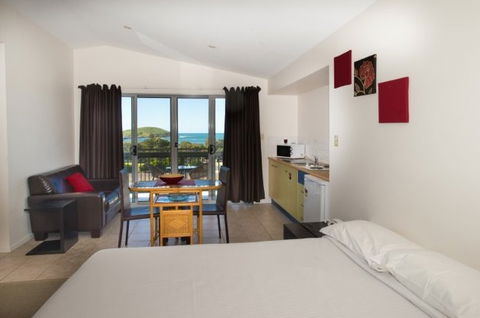 Observatory Holiday Apartments - Accommodation Mermaid Beach 2