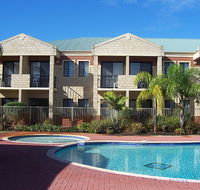 Country Comfort Inter City Perth Hotel  Apartments - Accommodation Mermaid Beach