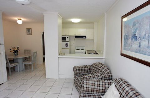 St Marie Apartments - Accommodation Mermaid Beach 1