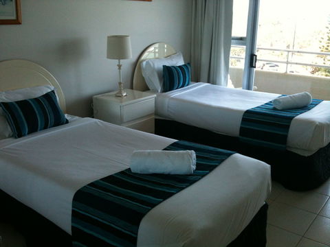 Zenith Apartments - Accommodation Mermaid Beach 6