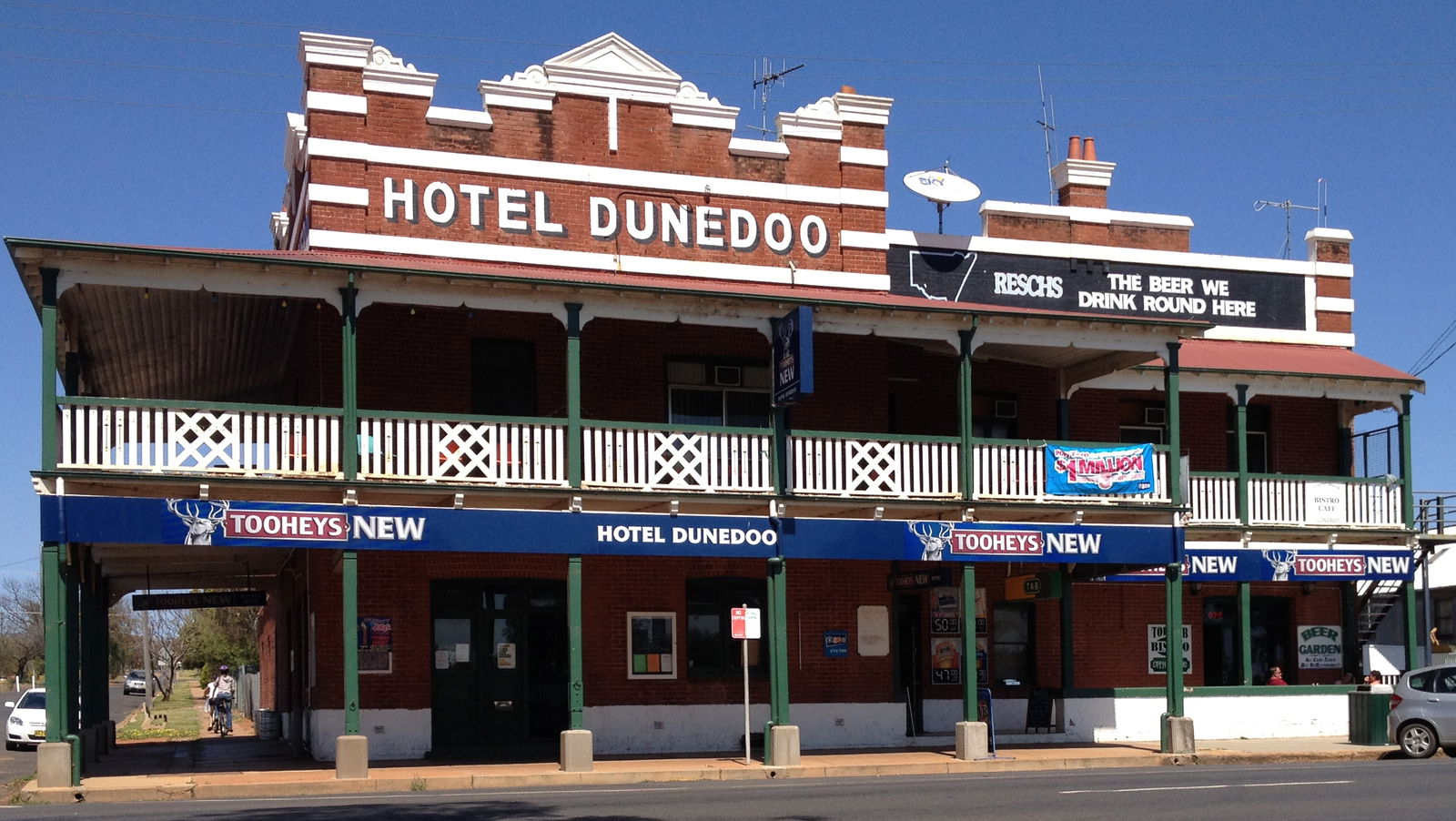 Dunedoo NSW Accommodation Mermaid Beach