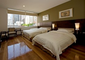 Leo Pacific Hotel - Accommodation Mermaid Beach 0