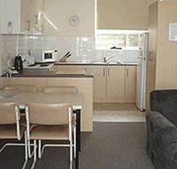 Glenelg Holiday Apartments-Corfu - Accommodation Mermaid Beach