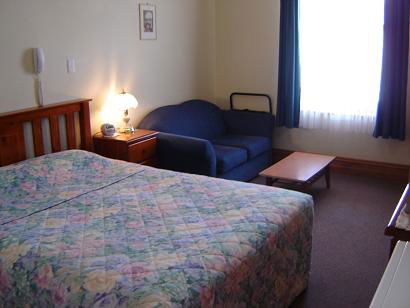 Sonbern Lodge Motel - Accommodation Mermaid Beach 2