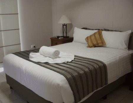 Apartments @ Toolooa Gardens Motel - Accommodation Mermaid Beach 1