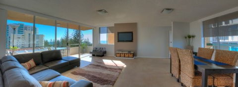 Wyuna Beachfront Apartments - Accommodation Mermaid Beach 2