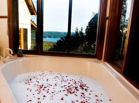 Montville Misty View Cabins - Accommodation Mermaid Beach 3