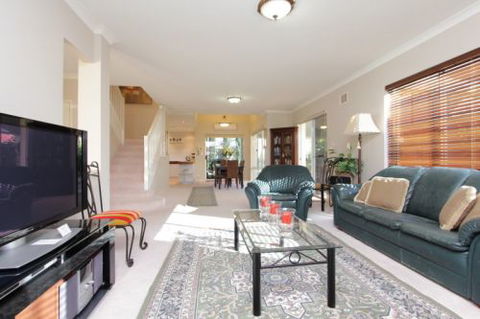 Tea Tree Manor - Accommodation Mermaid Beach 7