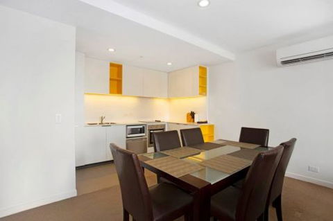 Astra Apartments - Melbourne Docklands - Accommodation Mermaid Beach 2