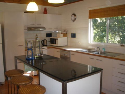 Coochiemudlo Island Family Beach House - Accommodation Mermaid Beach 3