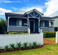 The Blue Cottage on Kent - Accommodation Mermaid Beach