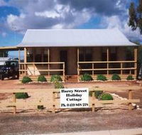 Cowell Barry Street Holiday Cottage - Accommodation Mermaid Beach