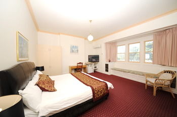 Northshore Hotel - Accommodation Mermaid Beach 1