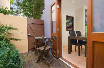 L'Auberge Noosa - Accommodation Mermaid Beach 25