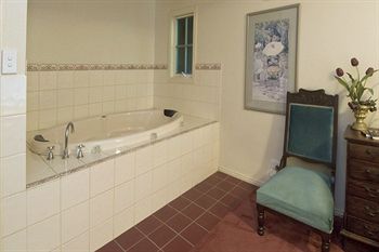 Cottages At Monreale - Accommodation Mermaid Beach 29