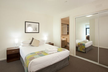 Melbourne Short Stay Apartments On Whiteman - Accommodation Mermaid Beach 3