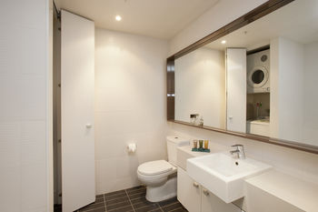 Melbourne Short Stay Apartments On Whiteman - Accommodation Mermaid Beach 9
