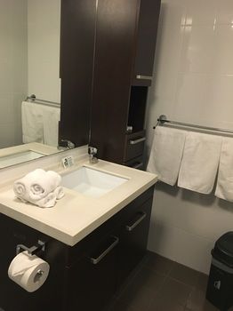 Checkers Resort & Conference Centre - Accommodation Mermaid Beach 12