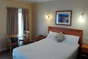 Glen Inn - Accommodation Mermaid Beach 7