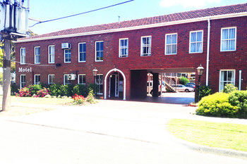 Glen Inn - Accommodation Mermaid Beach 55