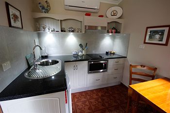 Bendles Cottages And Country Villas - Accommodation Mermaid Beach 22