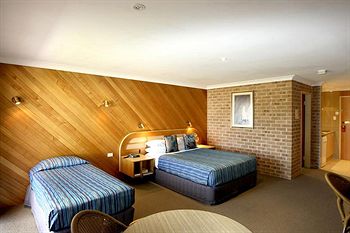 The Hermitage Motel - Accommodation Mermaid Beach 35