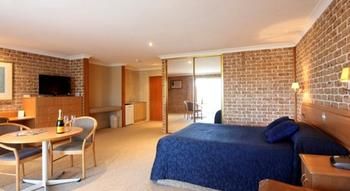 The Hermitage Motel - Accommodation Mermaid Beach 39