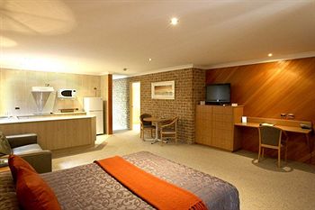The Hermitage Motel - Accommodation Mermaid Beach 16