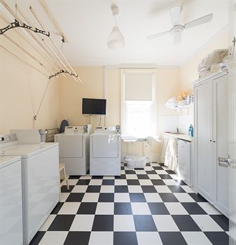 Admiral Collingwood Lodge - Accommodation Mermaid Beach 25