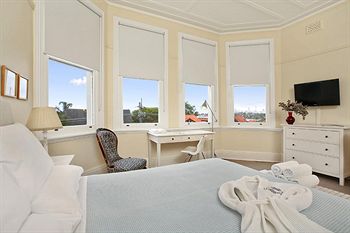 Admiral Collingwood Lodge - Accommodation Mermaid Beach 9