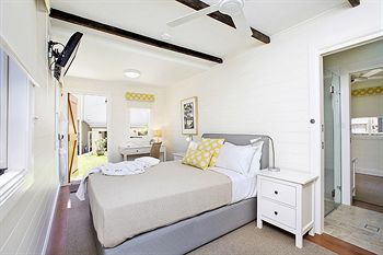 Admiral Collingwood Lodge - Accommodation Mermaid Beach 15