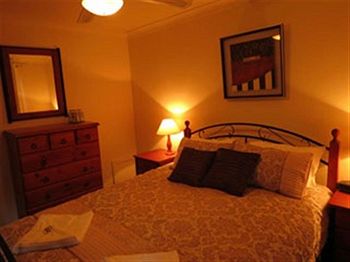 Barrington Wilderness Cedar Lodge Accommodation - Accommodation Mermaid Beach 1