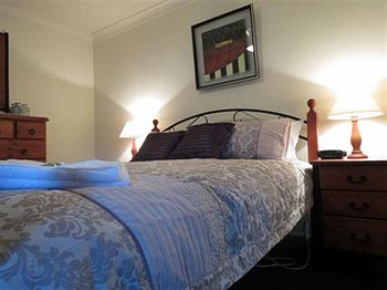 Barrington Wilderness Cedar Lodge Accommodation - Accommodation Mermaid Beach 4