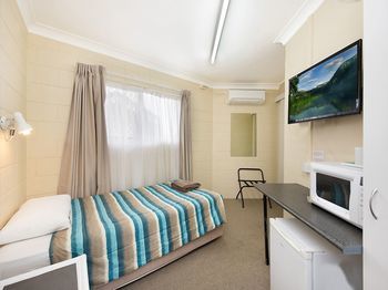 Caloundra City Centre Motel - Accommodation Mermaid Beach 17