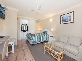 Caloundra City Centre Motel - Accommodation Mermaid Beach 31