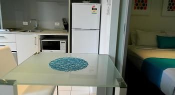 Milano Serviced Apartments - Accommodation Mermaid Beach 17