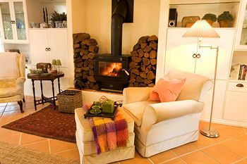 Arabella Guesthouse - Accommodation Mermaid Beach 6