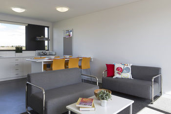 Western Sydney University Village Penrith - Accommodation Mermaid Beach 22