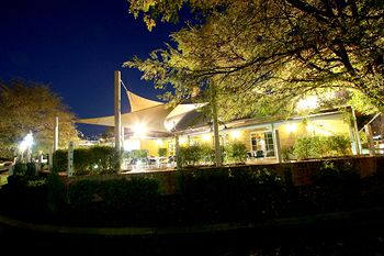 Macquarie Inn - Accommodation Mermaid Beach 5