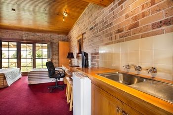 Macquarie Inn - Accommodation Mermaid Beach 14