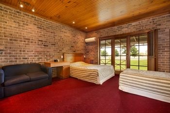 Macquarie Inn - Accommodation Mermaid Beach 15